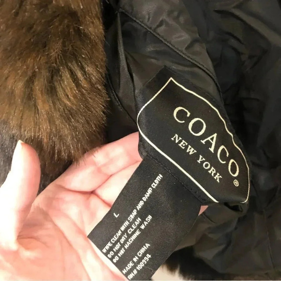 Coaco Reversible Faux Fur Zip Up Black and Brown Striped Vest Size Large  GUC - Picture 7 of 10